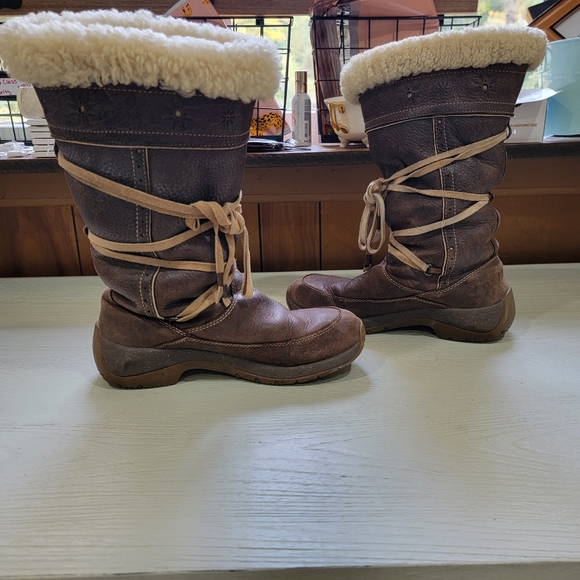 ULU Brown Winter Boots Size 9.5 - Picture 7 of 11